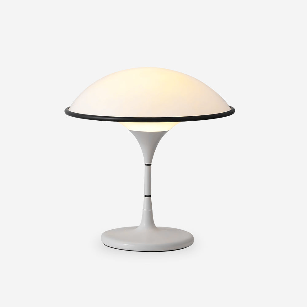 Lumora Bordslampa | Elegant bordslampa med en distinkt design