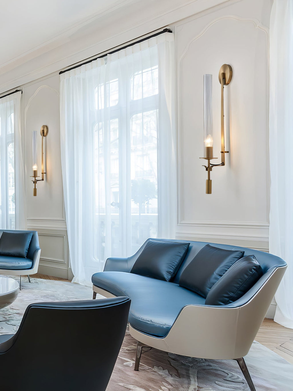 Wandleuchte im französischen Klassizismus – architektonisches Zylinderdesign