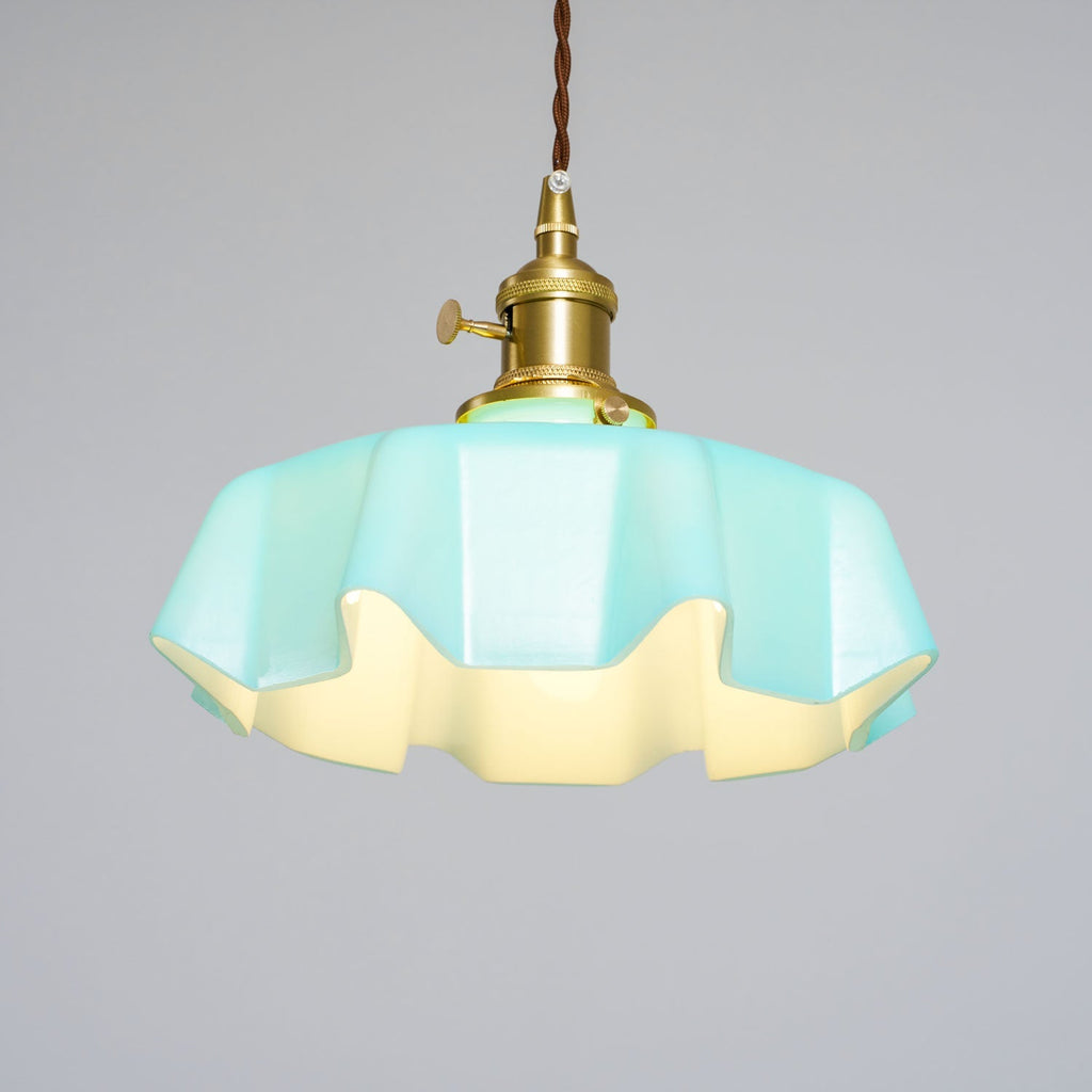 Francouzské květinové plisované závěsné svítidlo — vintage design osvětlení