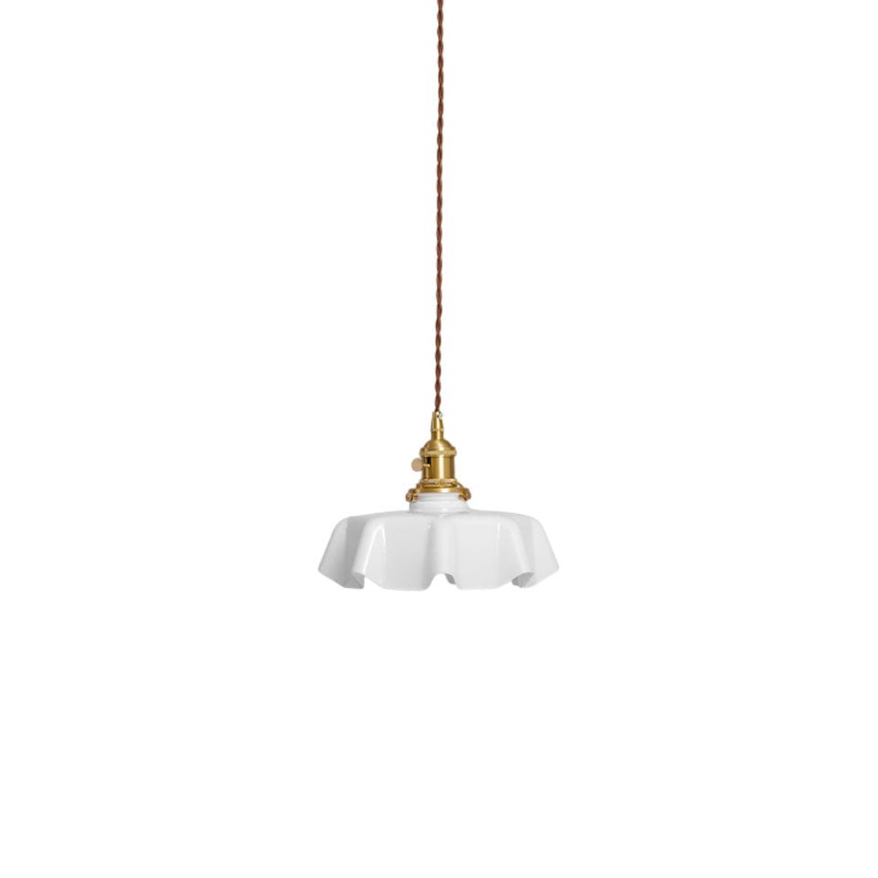 Francouzské květinové plisované závěsné svítidlo — vintage design osvětlení