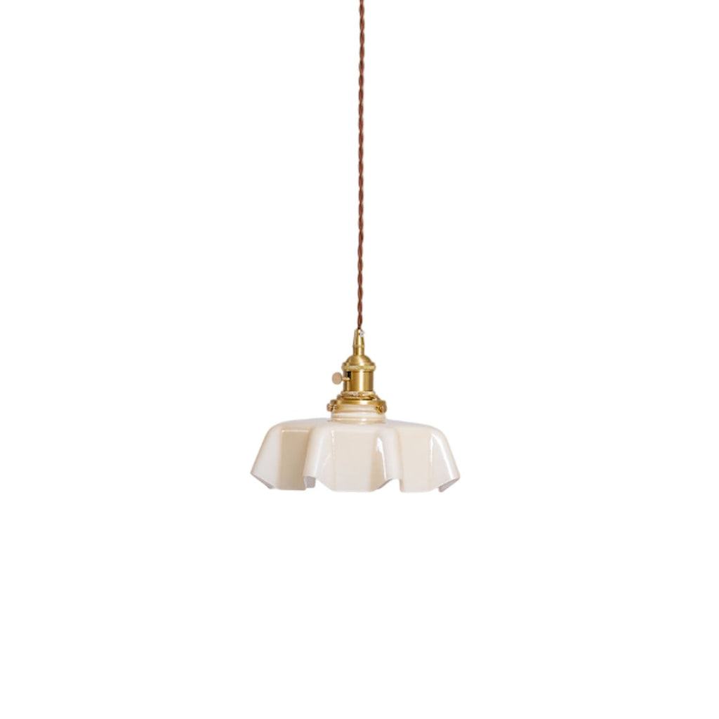 Francouzské květinové plisované závěsné svítidlo — vintage design osvětlení