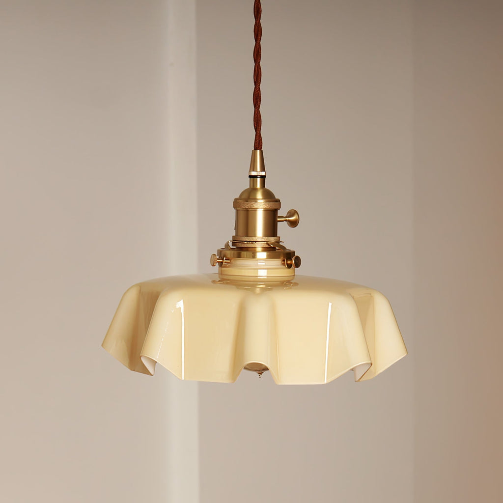 Fransk blomstertaklampa – radiell kronbladsformad kupol, Ø 25 cm