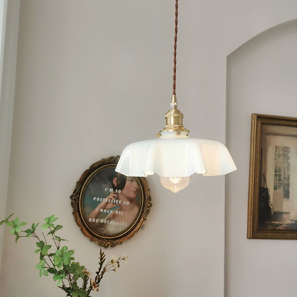 Fransk blomstertaklampa – radiell kronbladsformad kupol, Ø 25 cm