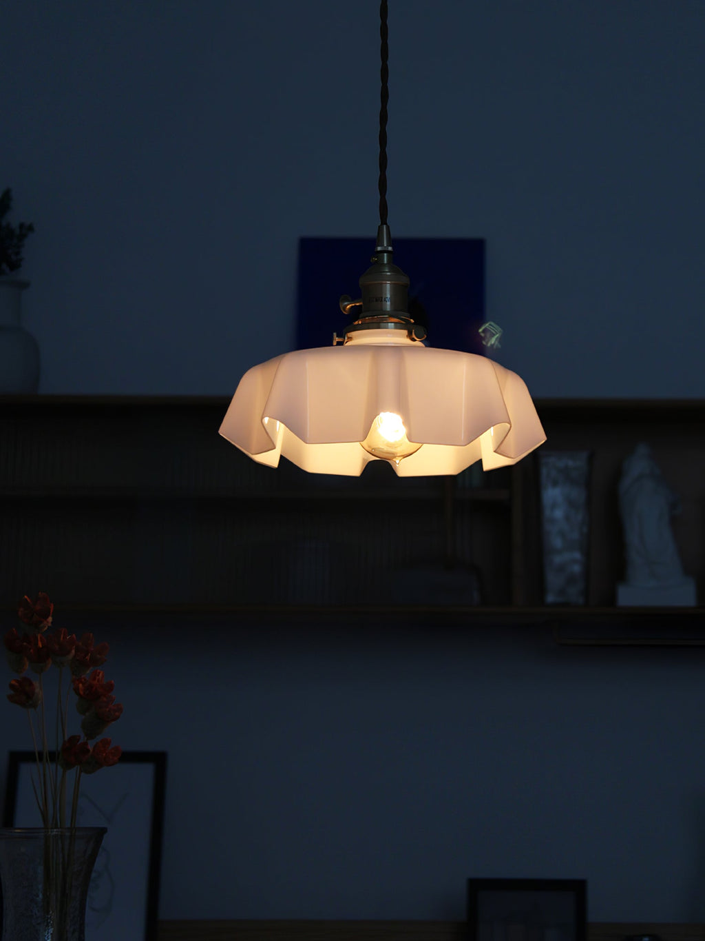 Fransk blomstertaklampa – radiell kronbladsformad kupol, Ø 25 cm