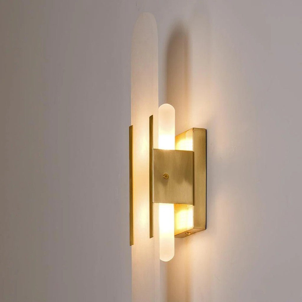 LumaNova elegant sort- og gylden LED-væglampe-sconce