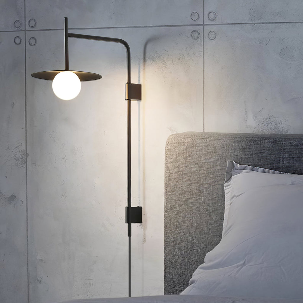 Gea Wandleuchte mit Schwenkarm und Stecksystem – geschwungenes Arm-Design, sanfte Beleuchtung