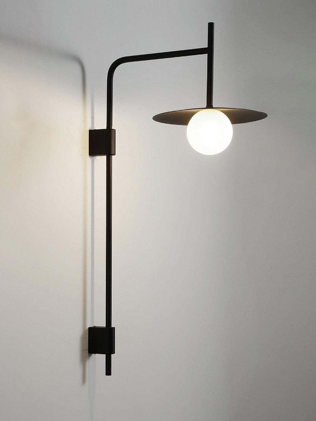 Gea Wandleuchte mit Schwenkarm und Stecksystem – geschwungenes Arm-Design, sanfte Beleuchtung