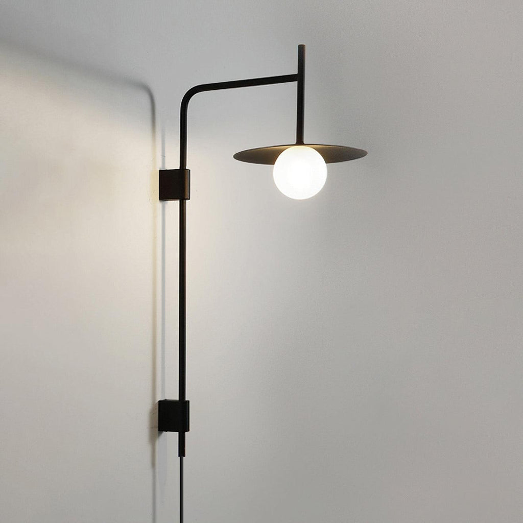 Gea Wandleuchte mit Schwenkarm und Stecksystem – geschwungenes Arm-Design, sanfte Beleuchtung