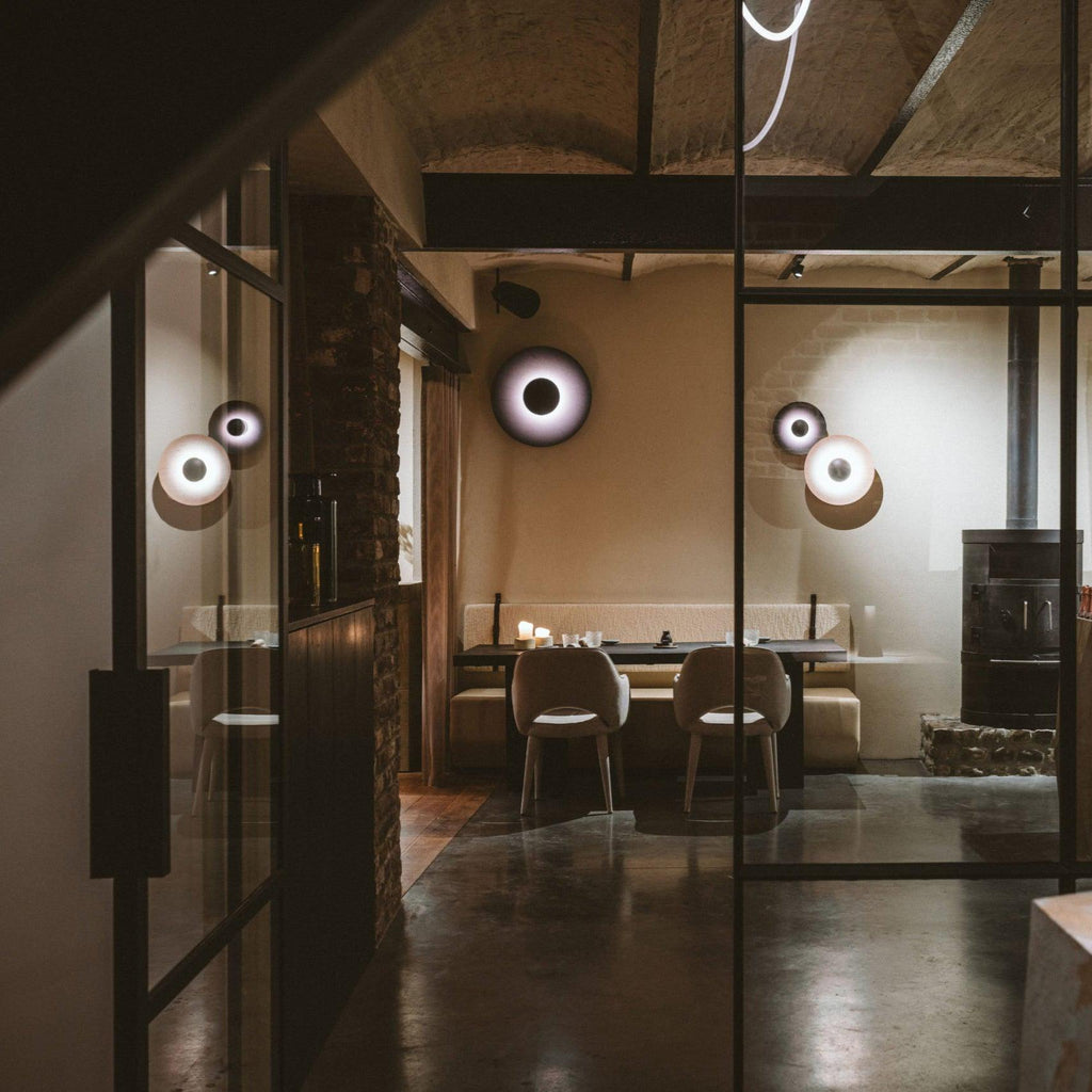 Simplicity Glow Wall Light — Plug-In Mount, Direct Illumination
