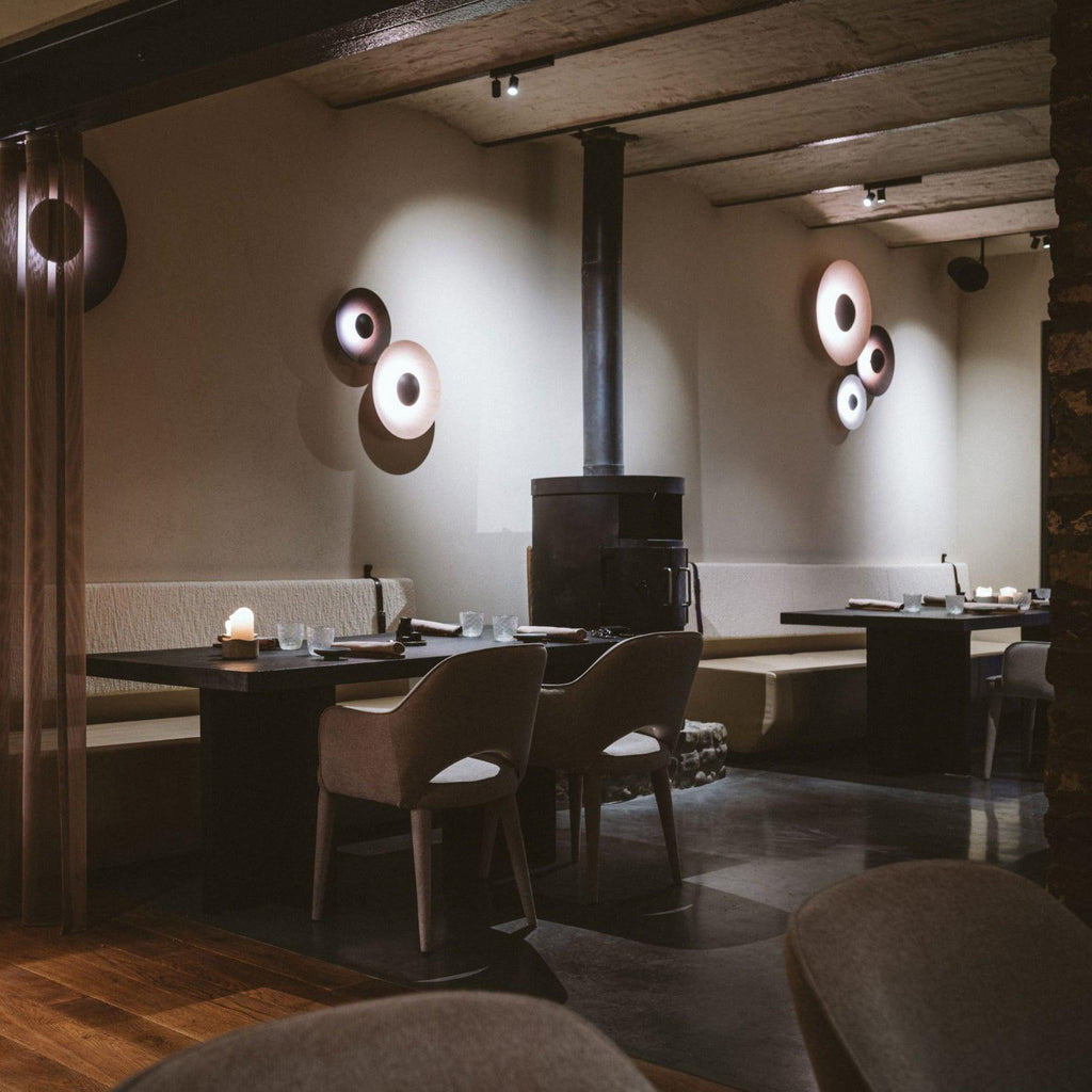 Simplicity Glow Wall Light — Plug-In Mount, Direct Illumination
