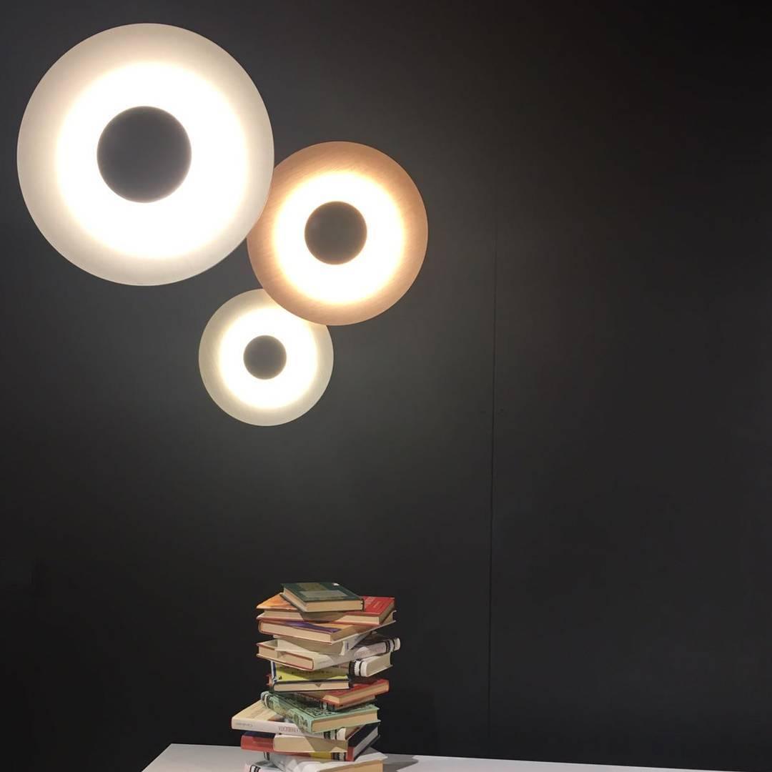 Simplicity Glow Wall Light — Plug-In Mount, Direct Illumination