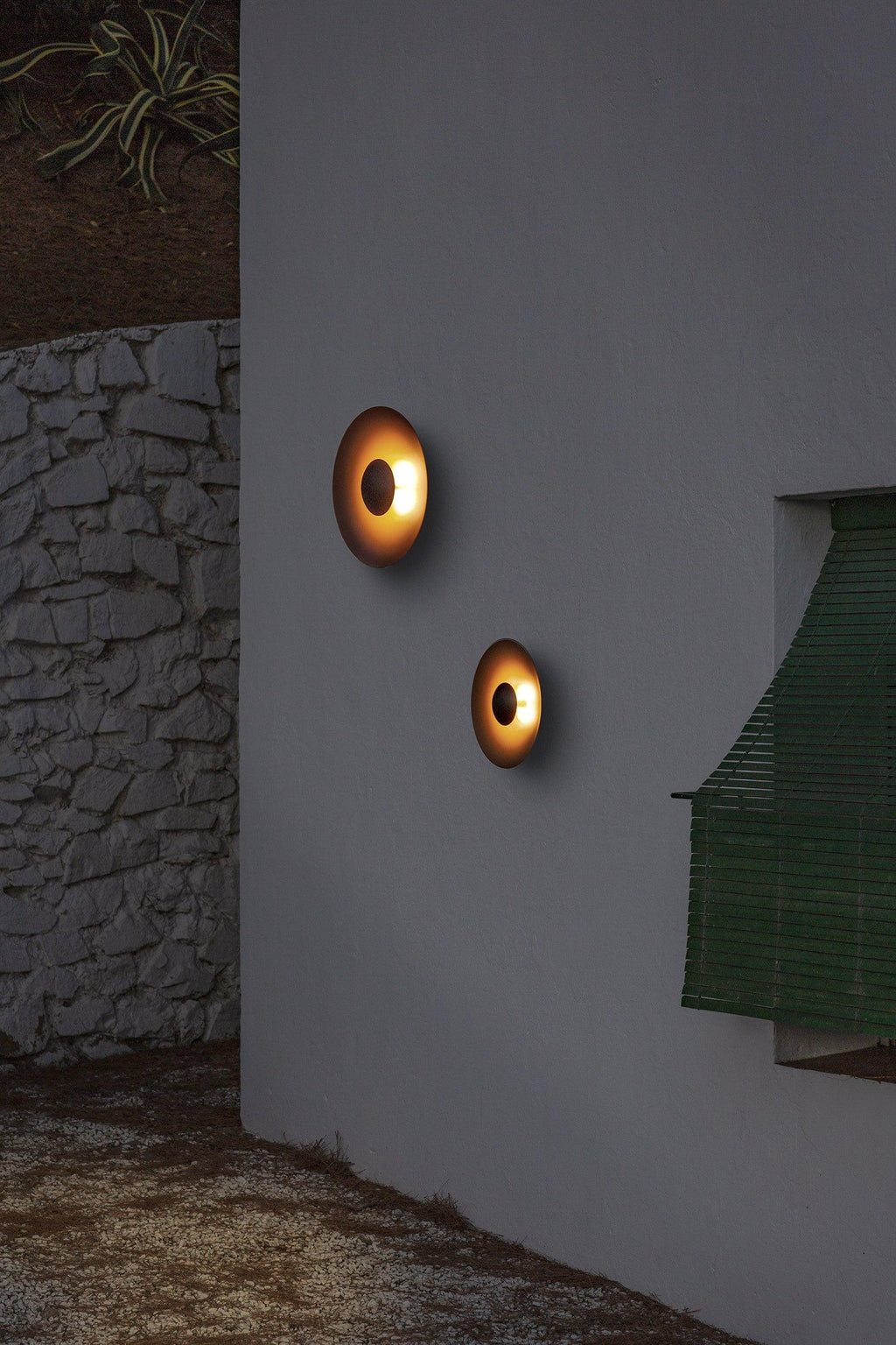 Simplicity Glow Wall Light — Plug-In Mount, Direct Illumination