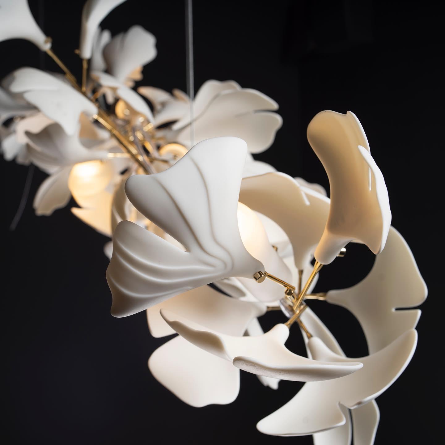 Lineare Pendelleuchte „Gingko Bloom“ – 39 Zoll, 6-flammig, oder 47 Zoll, 8-flammig
