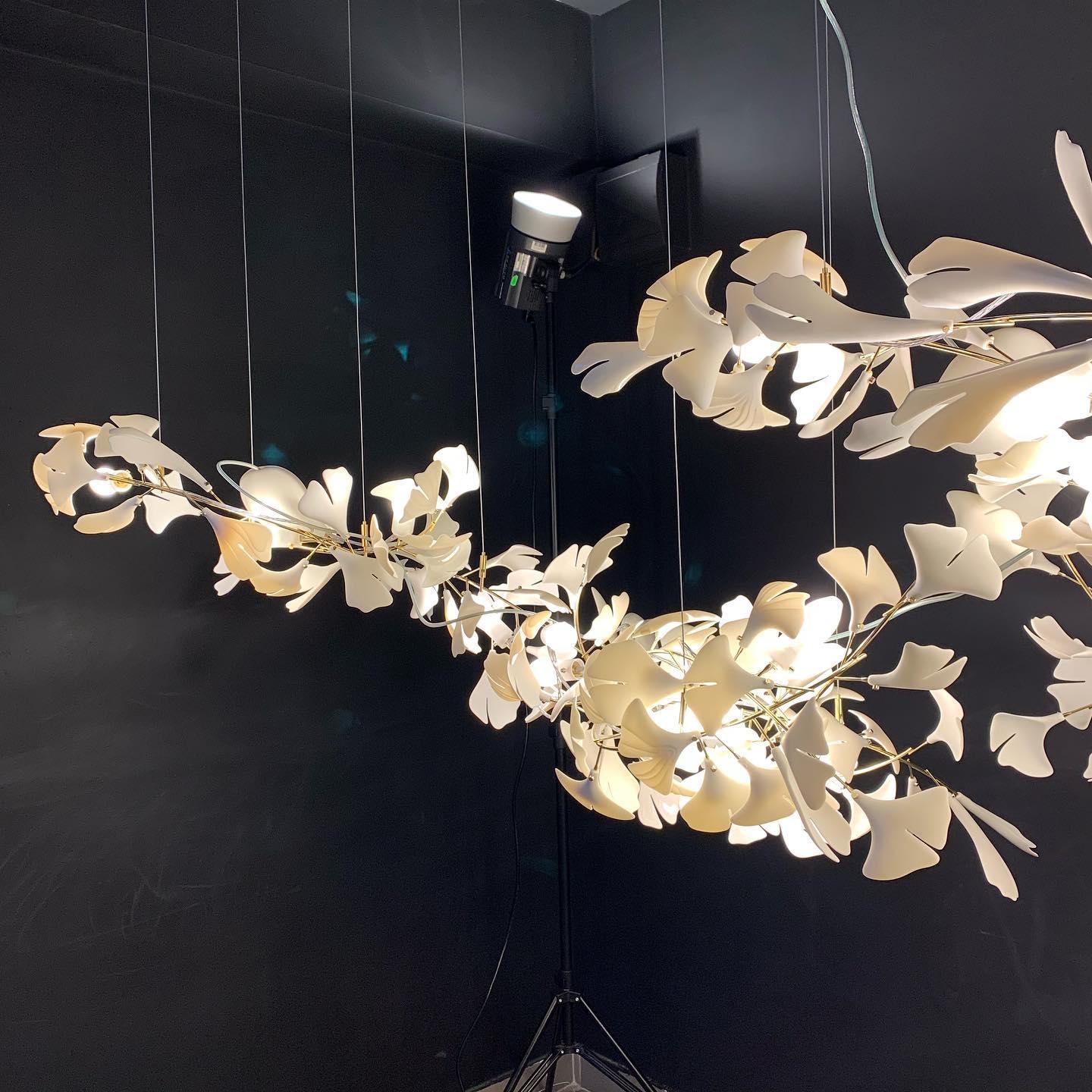 Lineare Pendelleuchte „Gingko Bloom“ – 39 Zoll, 6-flammig, oder 47 Zoll, 8-flammig