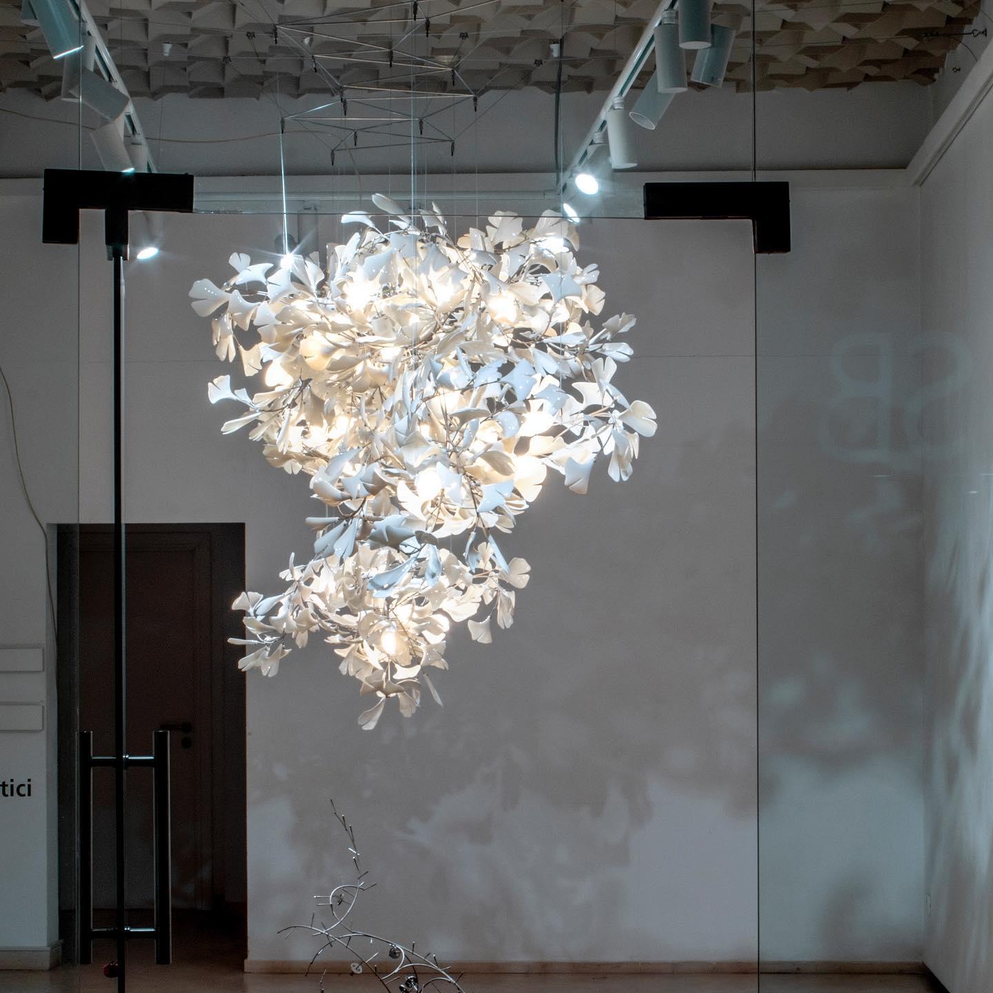 Lineare Pendelleuchte „Gingko Bloom“ – 39 Zoll, 6-flammig, oder 47 Zoll, 8-flammig