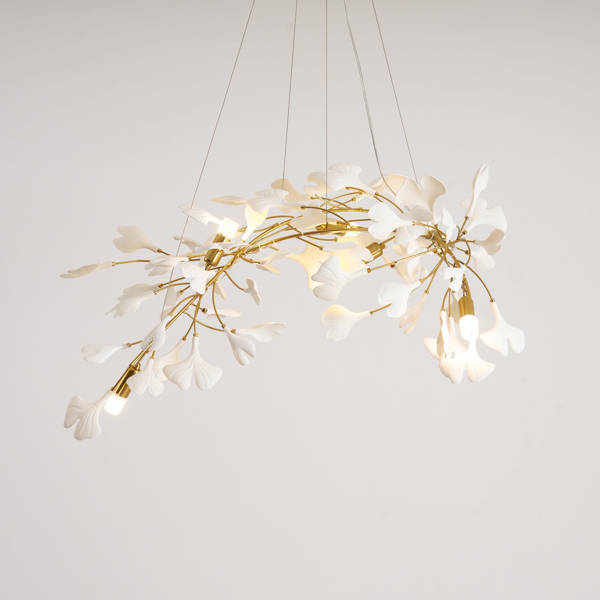 Lineare Pendelleuchte „Gingko Bloom“ – 39 Zoll, 6-flammig, oder 47 Zoll, 8-flammig