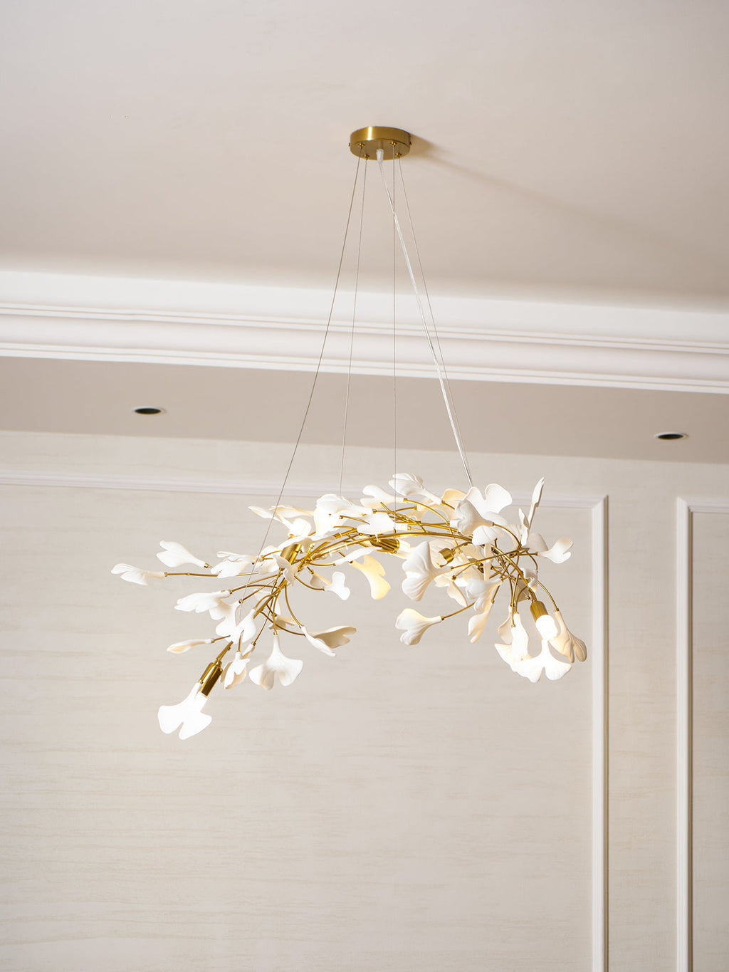 Lineare Pendelleuchte „Gingko Bloom“ – 39 Zoll, 6-flammig, oder 47 Zoll, 8-flammig