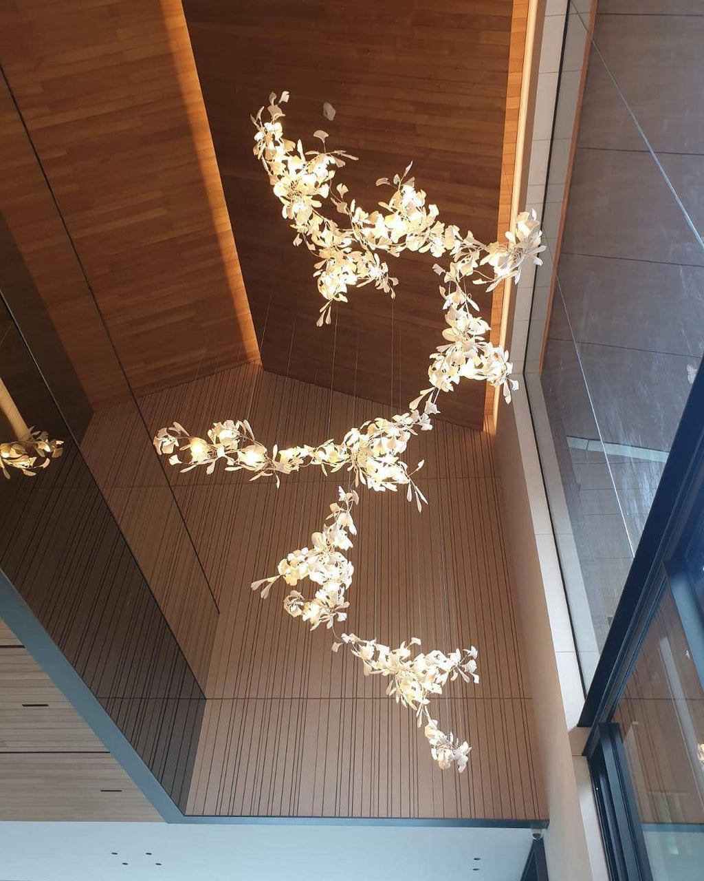 Candeeiro de teto Gingko Vortex — 4 opções de altura, forma espiral vertical