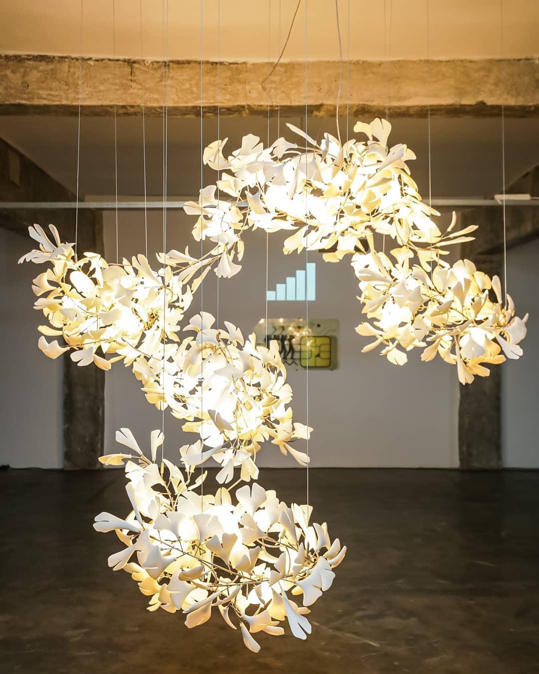 Candeeiro de teto Gingko Vortex — 4 opções de altura, forma espiral vertical