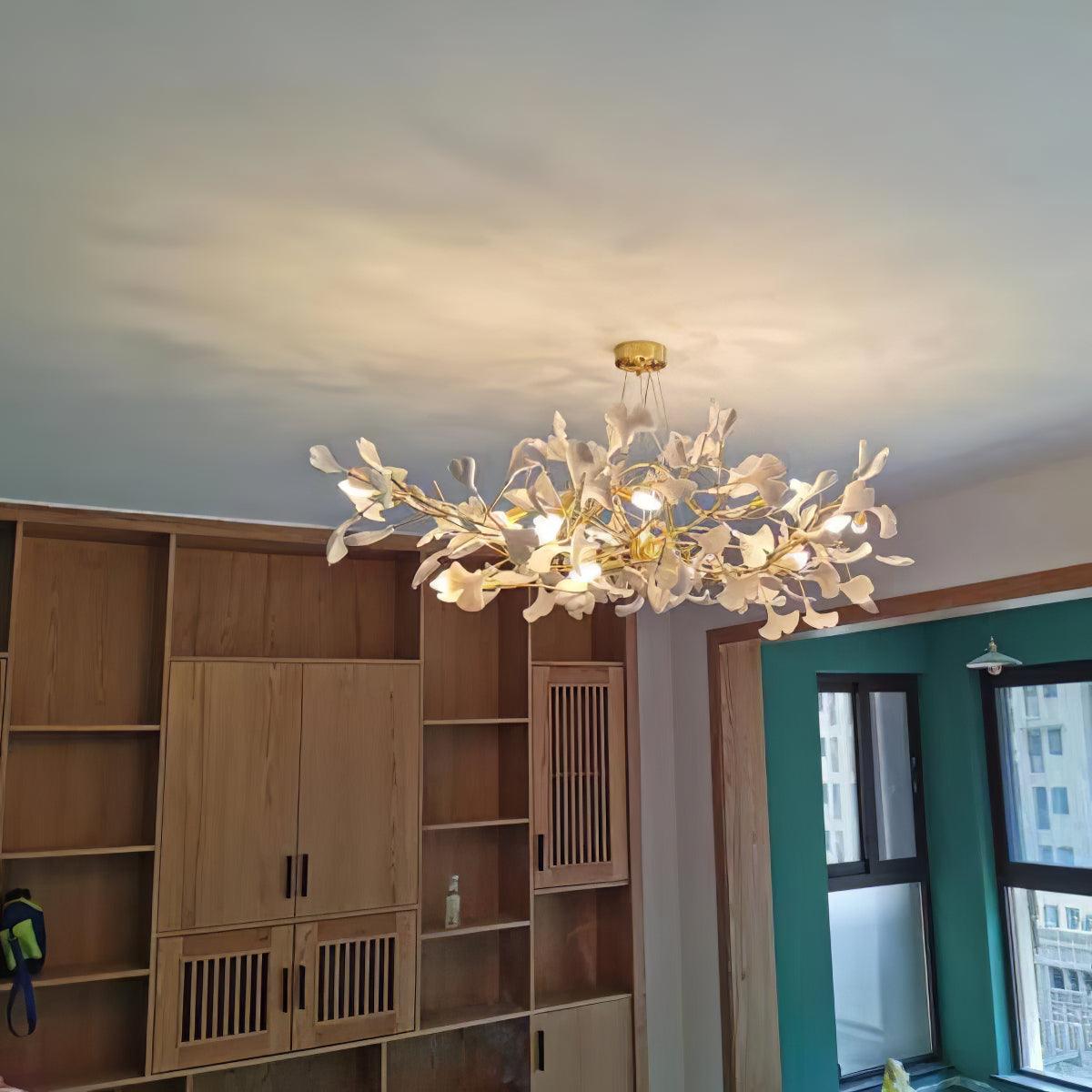 Horizon Bloom Gingko -kattokruunu — veistoksellinen kasviaiheinen kattovalaistus