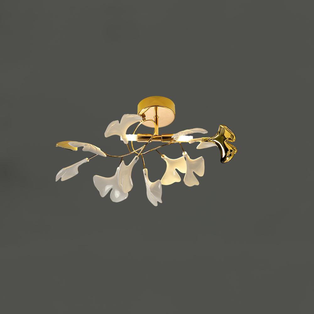 Plafonnier Ginkgo — feuilles en verre blanc dépoli, base en métal doré