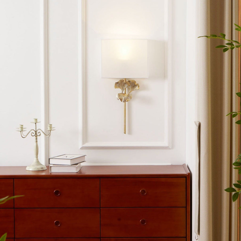 Ginkgo Wall Lamp – Daisy Leaf Design