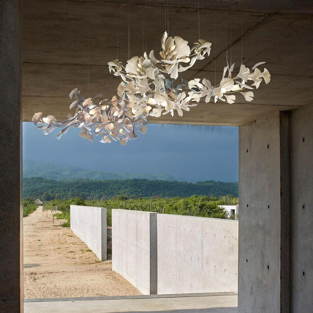 Lineární ručně odlévaný porcelánový lustr Ginkgo