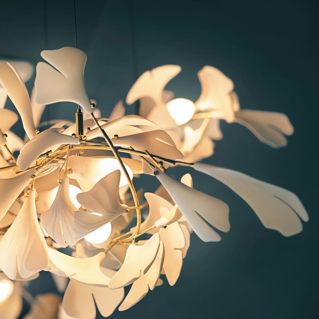 Lineární ručně odlévaný porcelánový lustr Ginkgo
