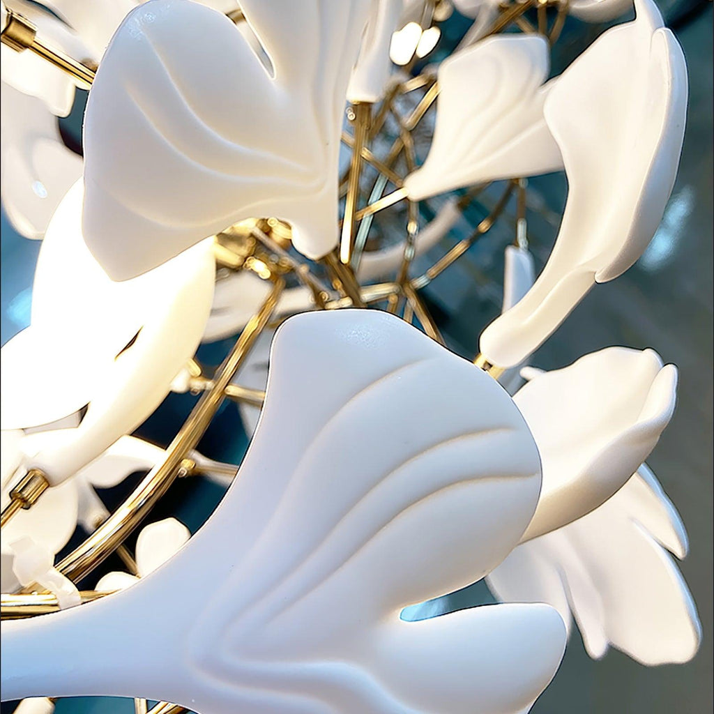Lineární ručně odlévaný porcelánový lustr Ginkgo
