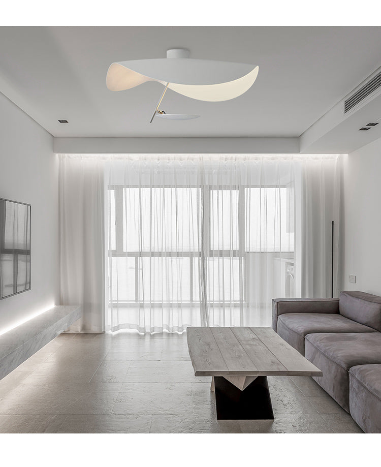 Závěsné svítidlo Giorgio — zakřivené diskové stínidlo, design s jednou linií