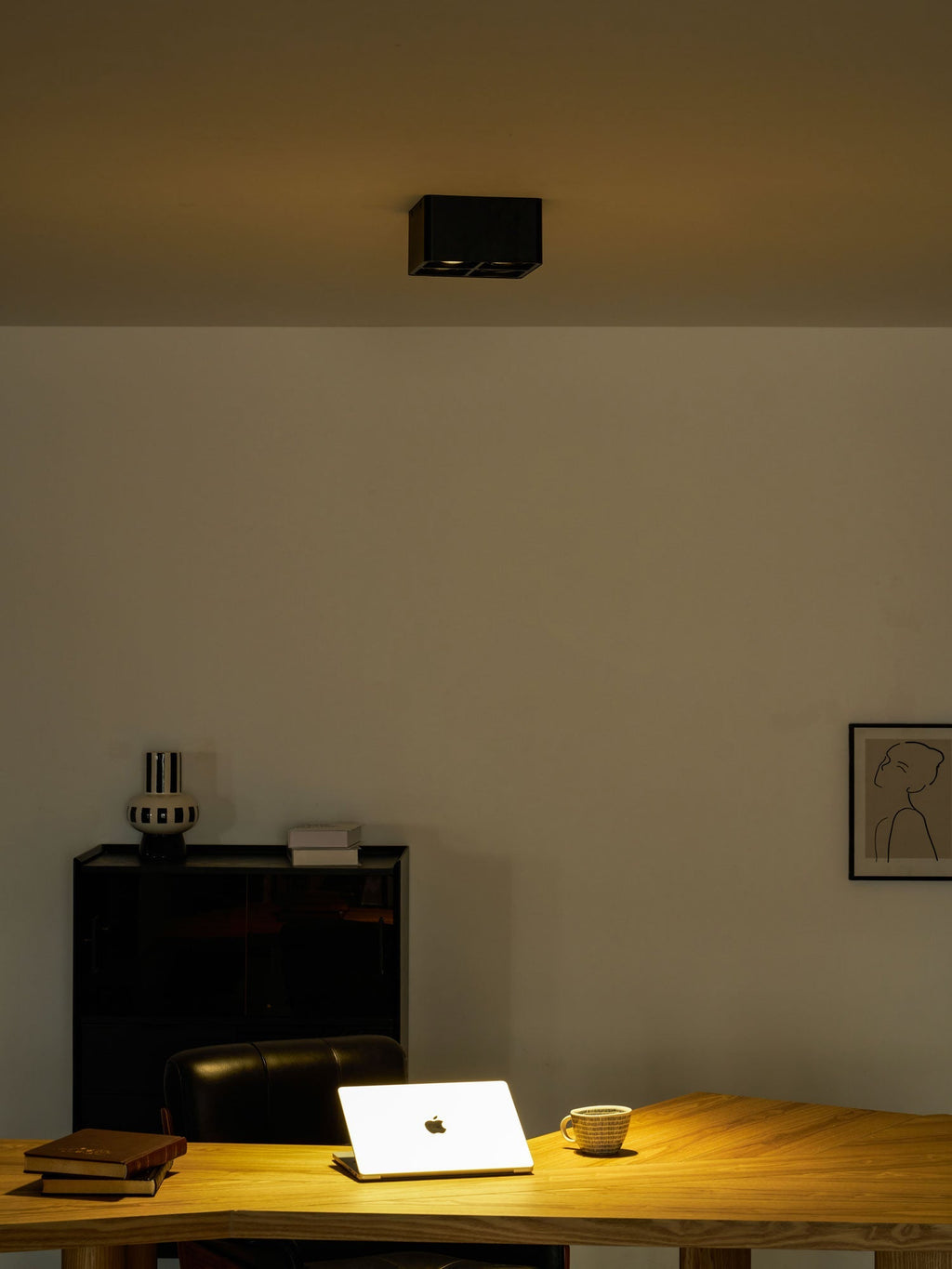 Giyan Surface Spotlight — Angular Steel Body, Recessless Ceiling Mount