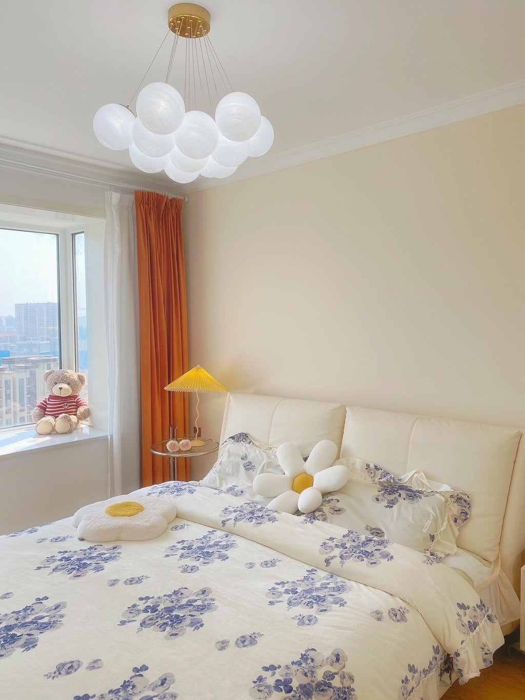 Contemporary Glass Cluster Ceiling Chandelier
