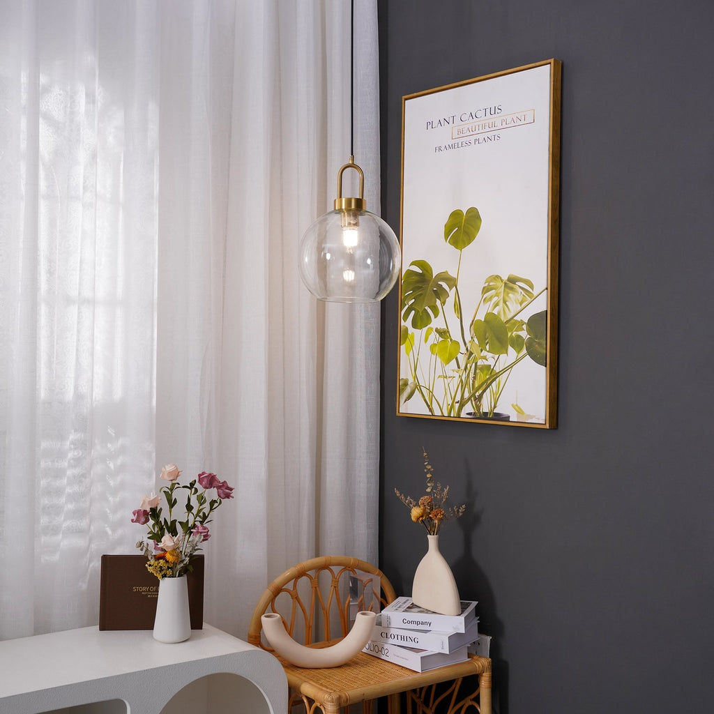 Pendellampe i glas med swag-ledning