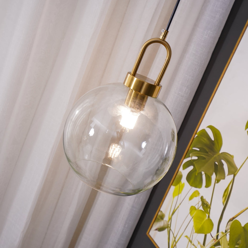 Pendellampe i glas med swag-ledning
