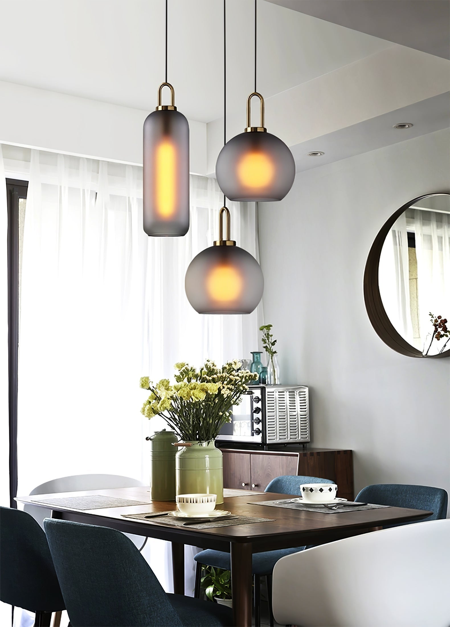 Pendellampe i glas med swag-ledning