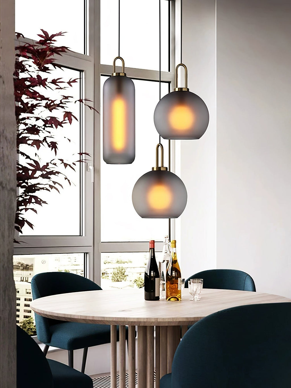 Pendellampe i glas med swag-ledning