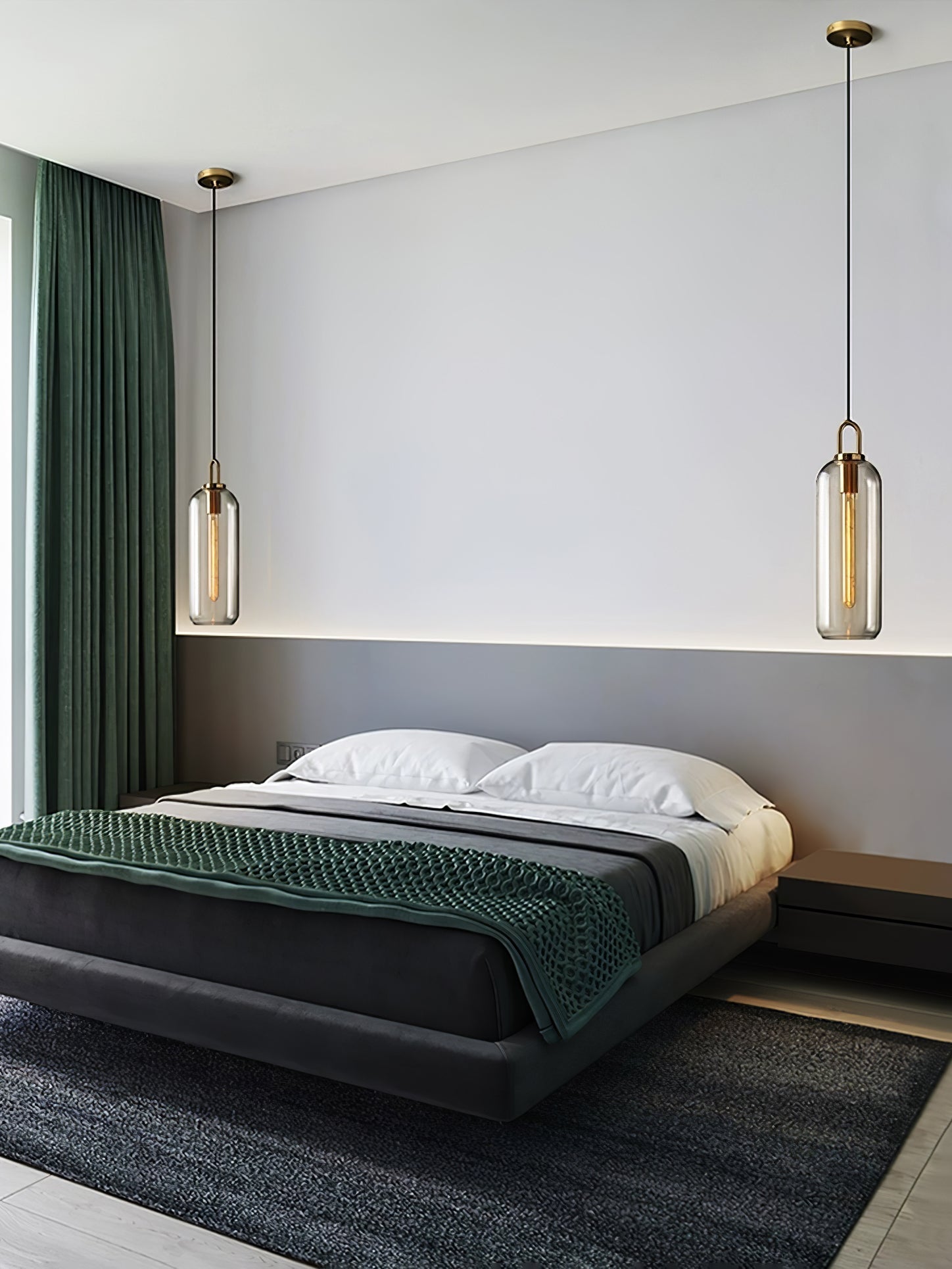 Pendellampe i glas med swag-ledning