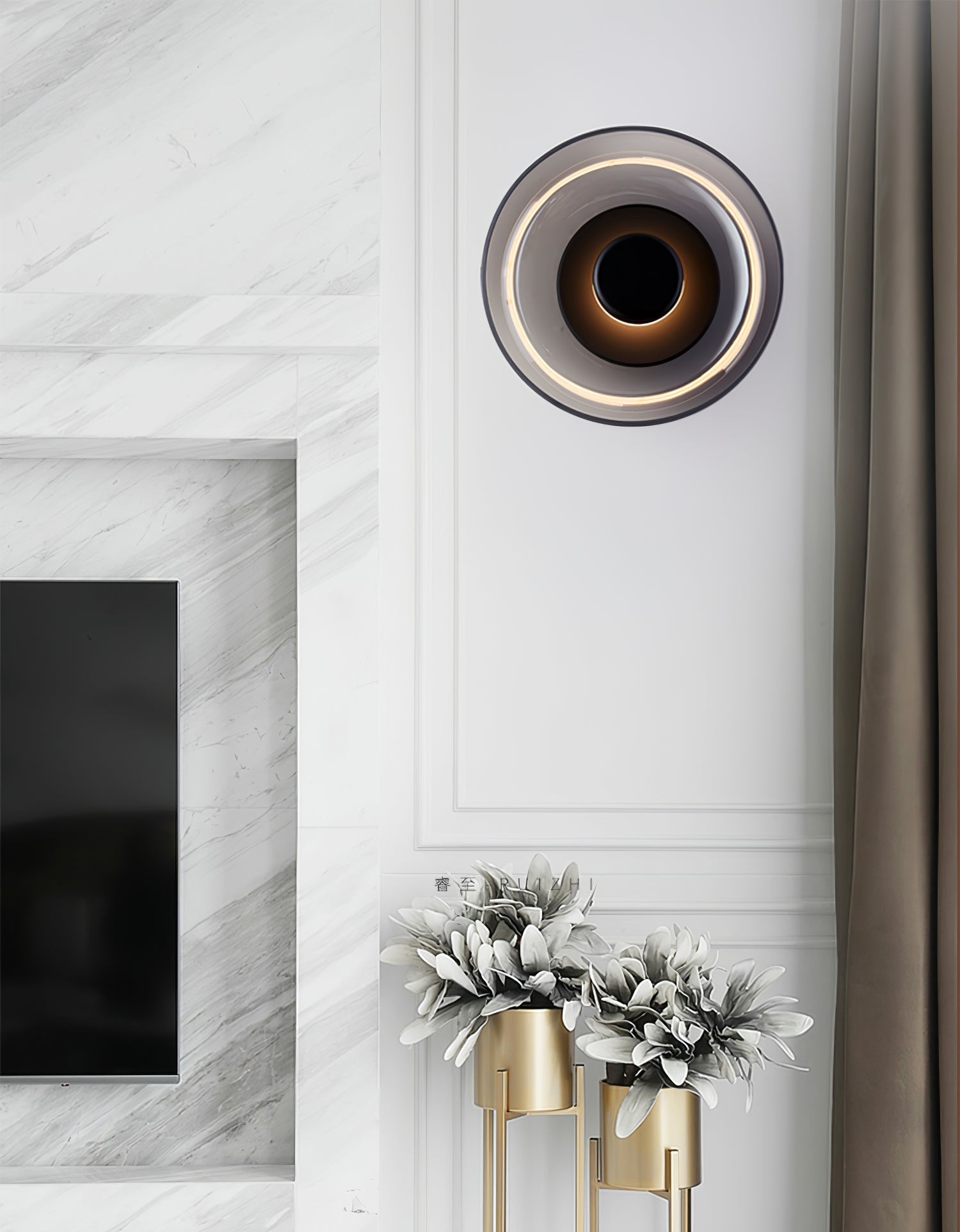 Glimmera rund væglampe — 9″ diameter, slankt design