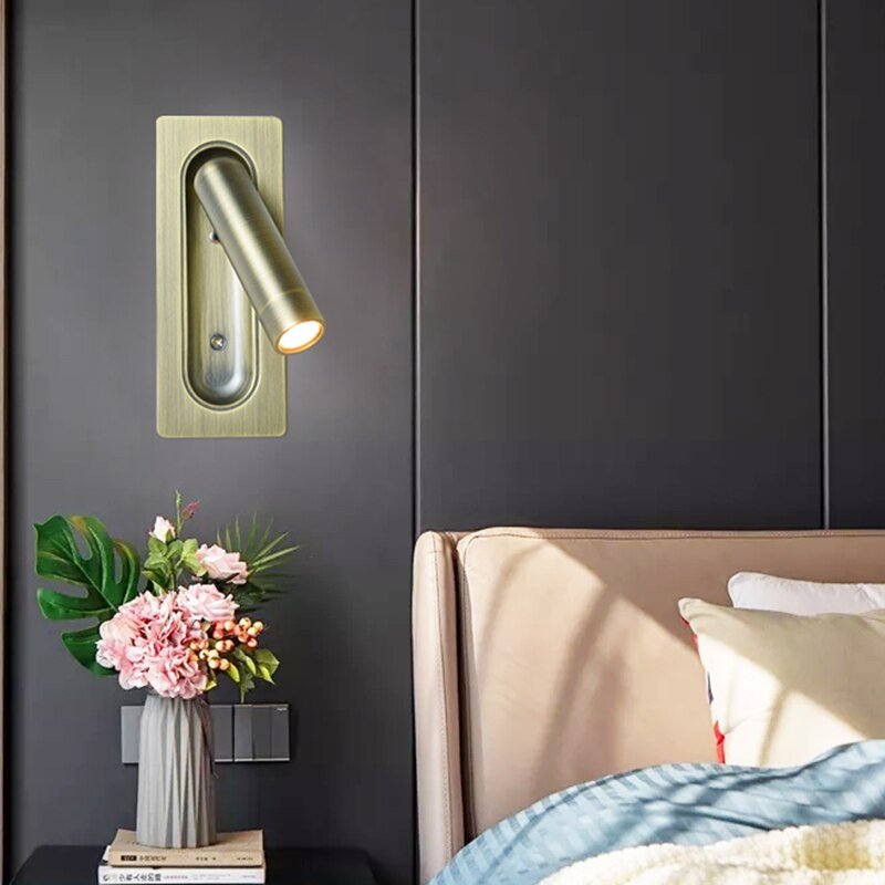 Elegantní minimalistická nástěnná lampa u postele pro malé pokoje a ložnice