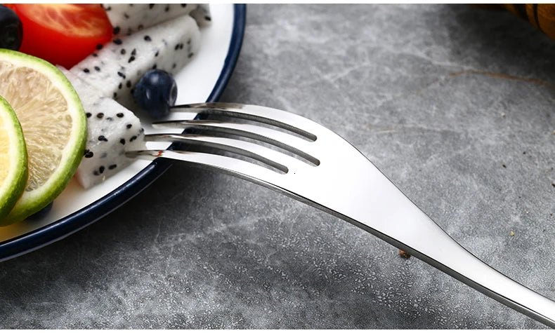 Sada příborů z nerezové oceli Belvara, stříbrná kolekce | Orntli