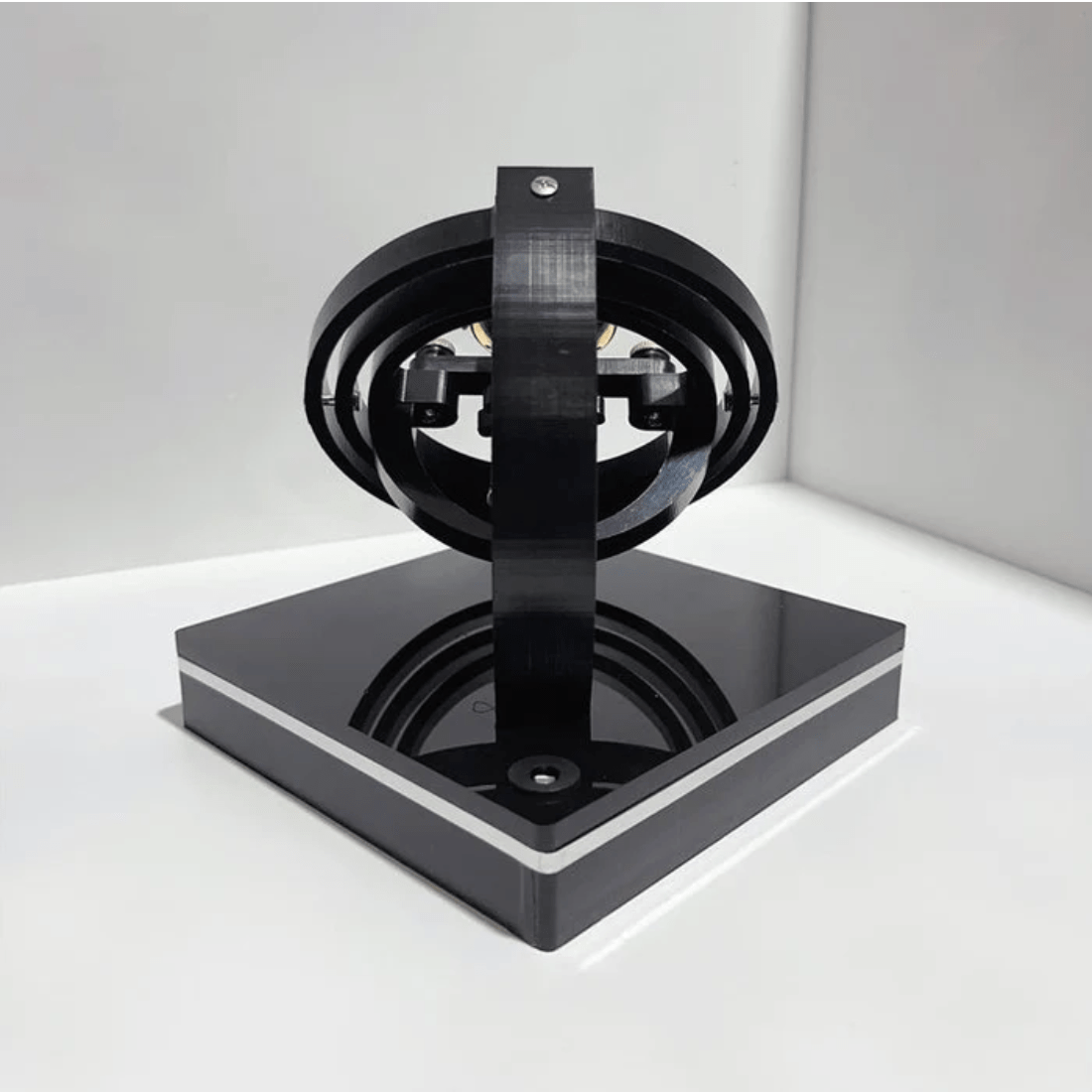 Caricaorologi automatico AeroTick con funzionamento silenzioso
