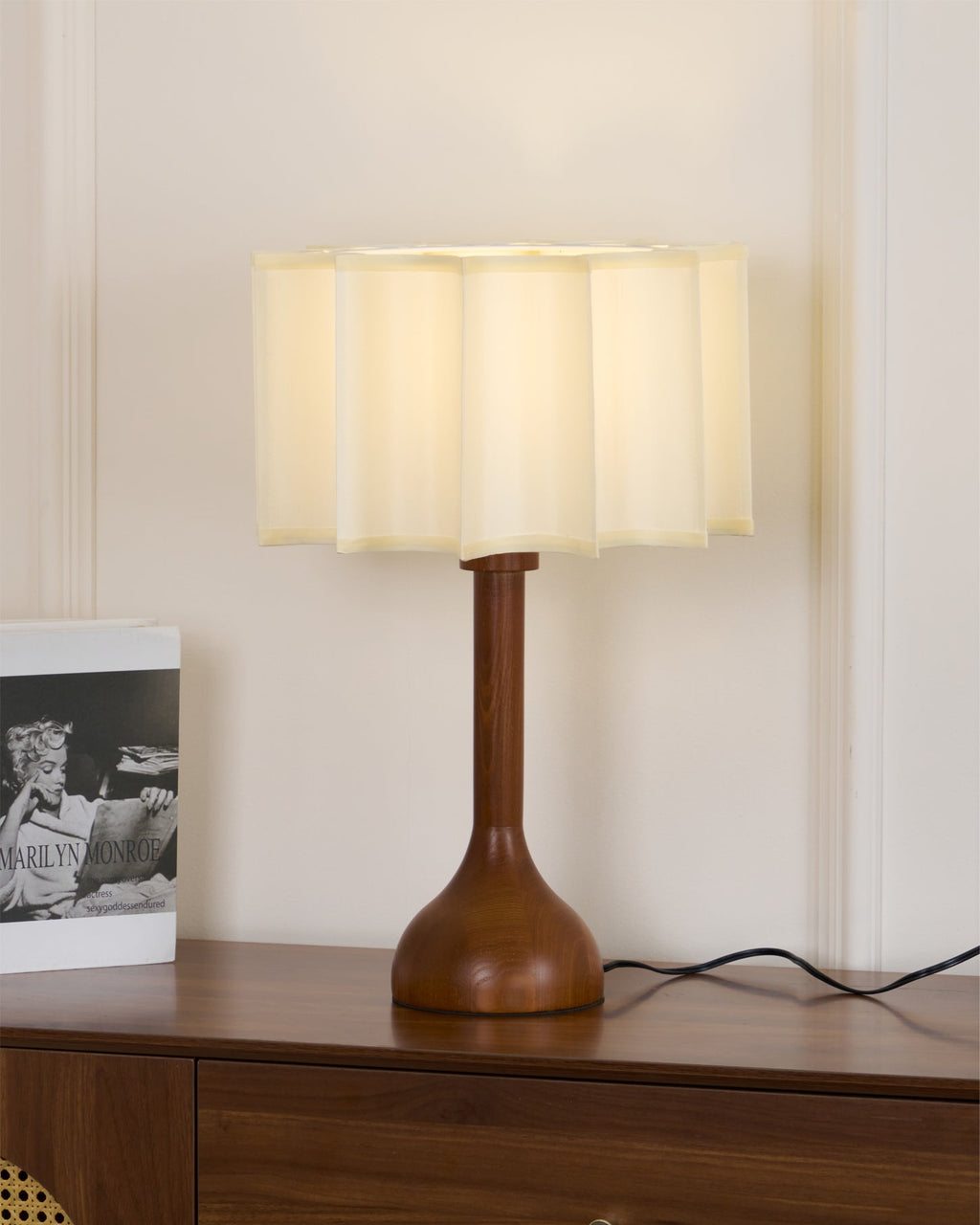 Lampe de table contemporaine Hakka