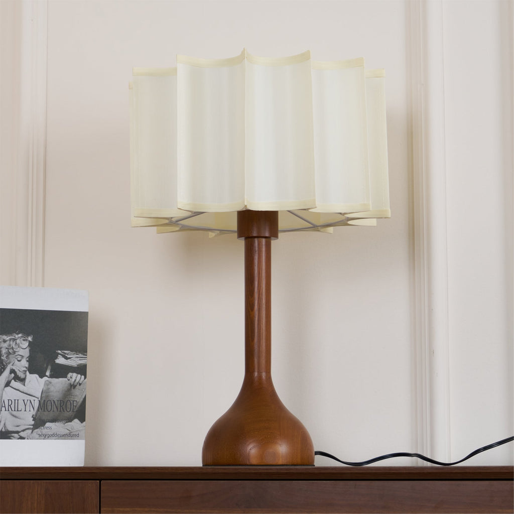 Lampe de table contemporaine Hakka