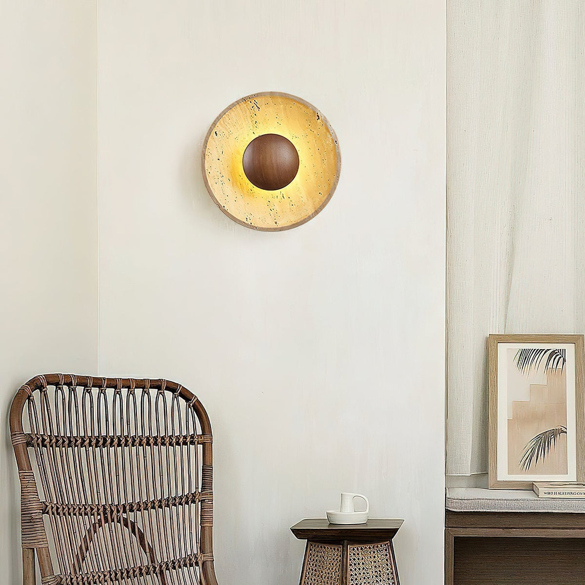 Applique murale solaire en travertin Aveny — forme de disque circulaire