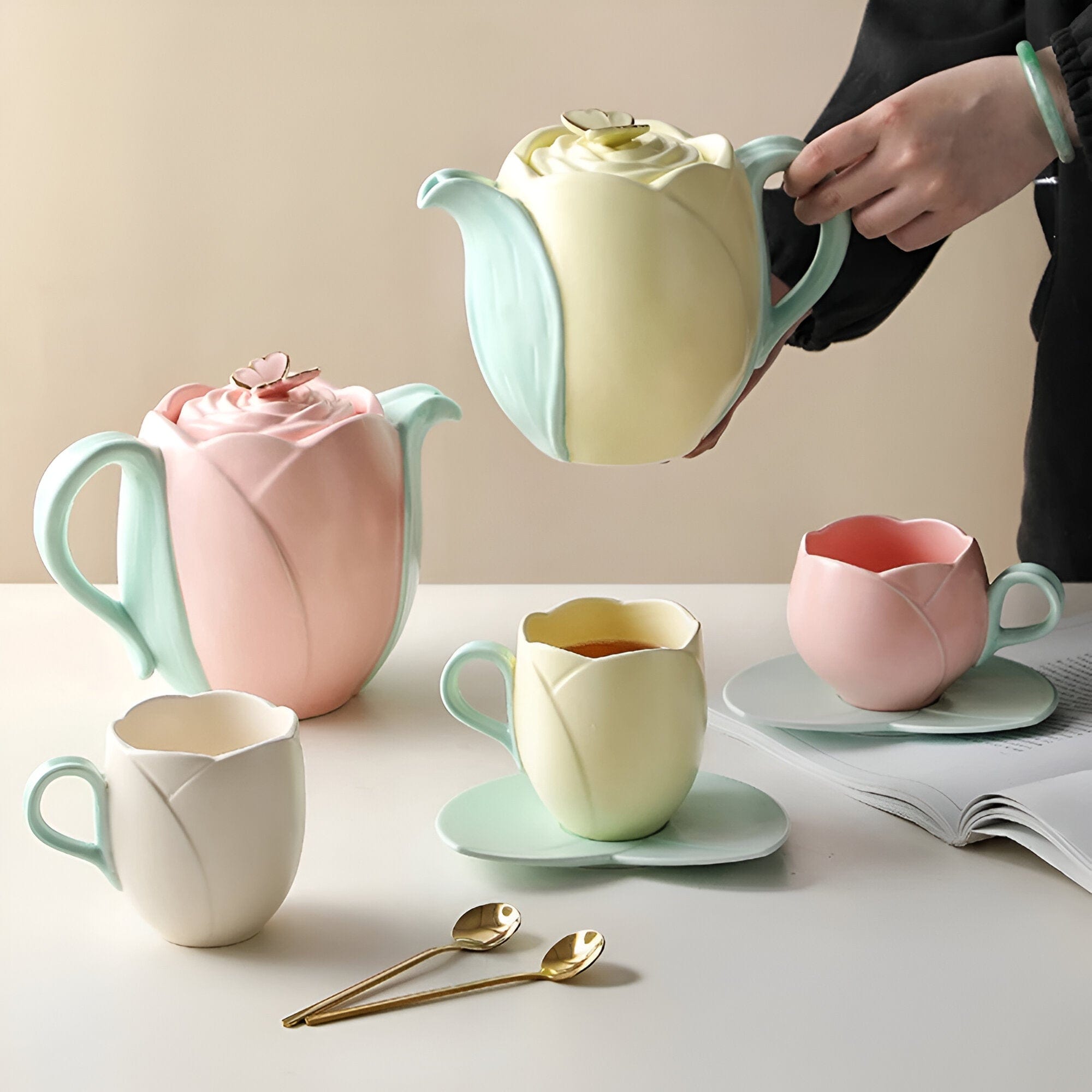 チューリップ 陶器 コーヒー碗 受け皿 セット