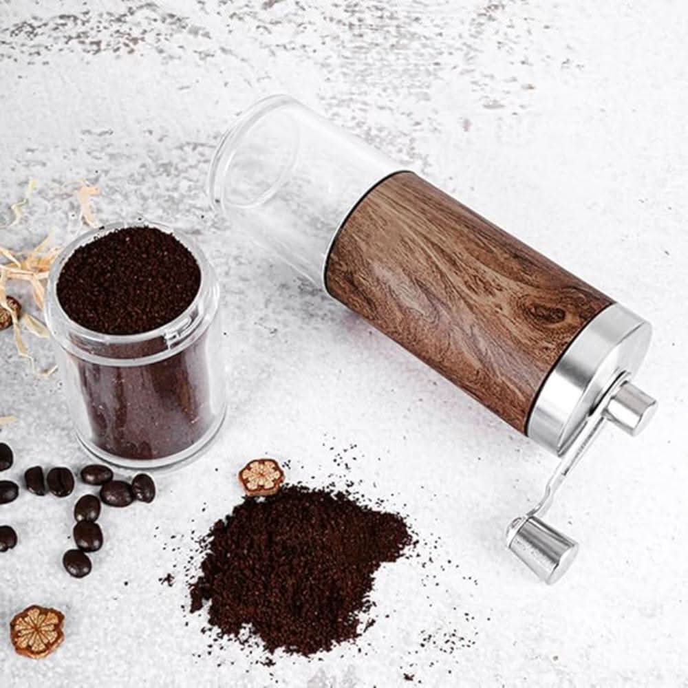 Kompaktní dřevěný mlýnek na kávu BrewTrail pro milovníky kávy na cestách