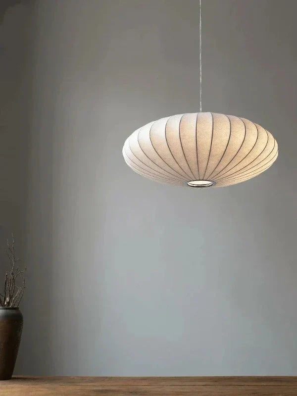 LumenAstra hedvábný lustr s přívěskem pro půvabné domácí osvětlení