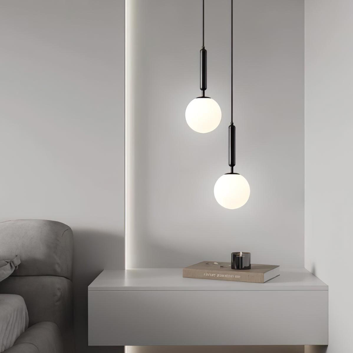 مصباح هولي المعلّق — تصميم تعليق بسيط