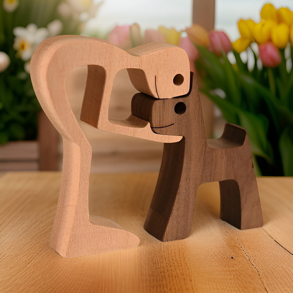 Un lien sincère | Sculpture artisanale en bois de Taavita et d’un humain