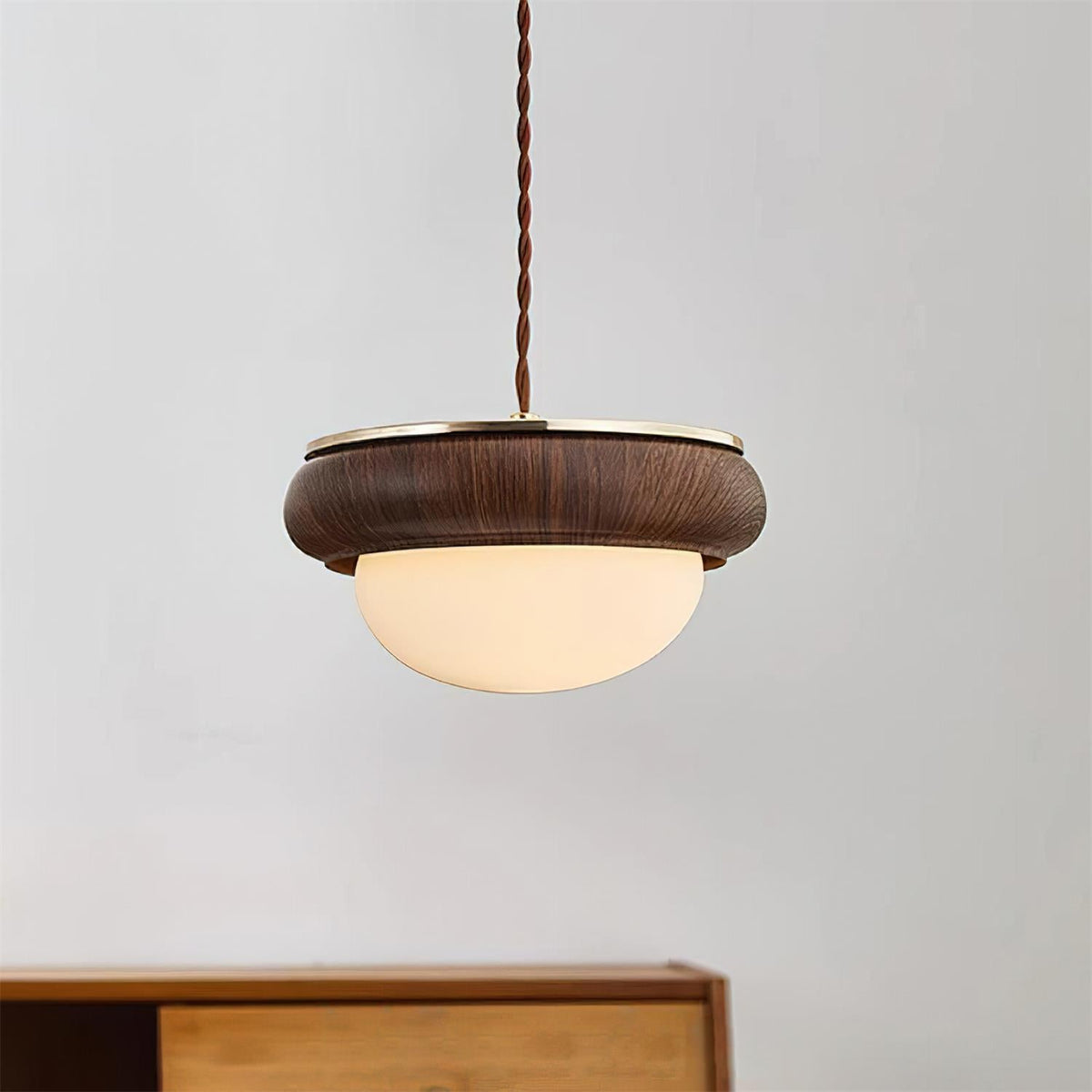 Lampada a sospensione da soffitto Quillon con anello in legno